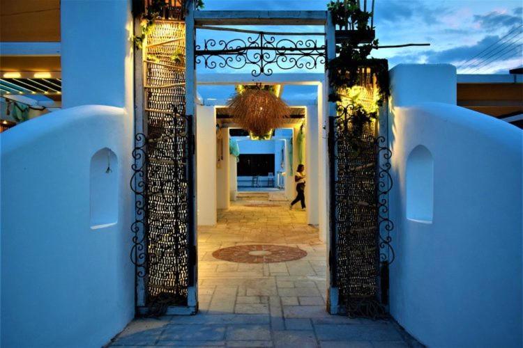 Marzi Beach And Bungalows Hotel Kokkónion Eksteriør billede