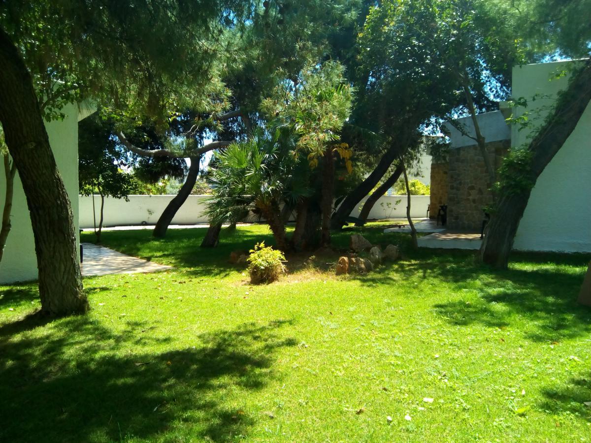 Marzi Beach And Bungalows Hotel Kokkónion Eksteriør billede