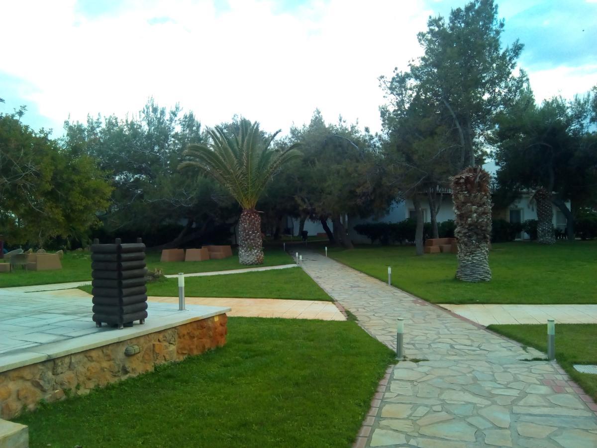 Marzi Beach And Bungalows Hotel Kokkónion Eksteriør billede